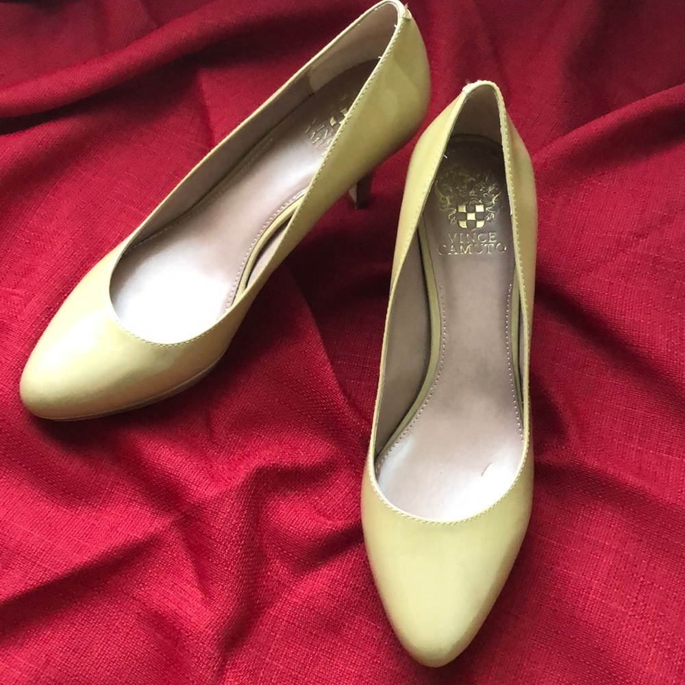 Vince Camuto heels pumps